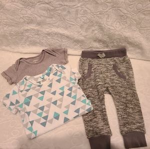 (Lot of 3) Grey joggers